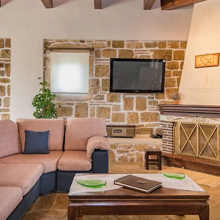 Luxury Froso Villa *